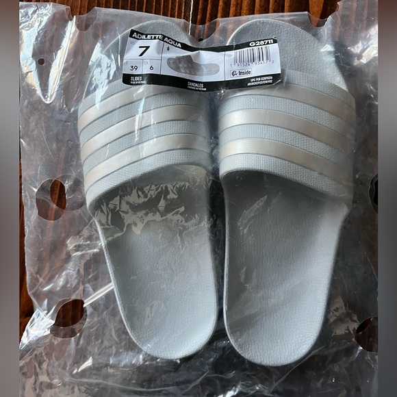 Brand New in package-Women’s Adidas Slides (7) - Picture 3 of 4